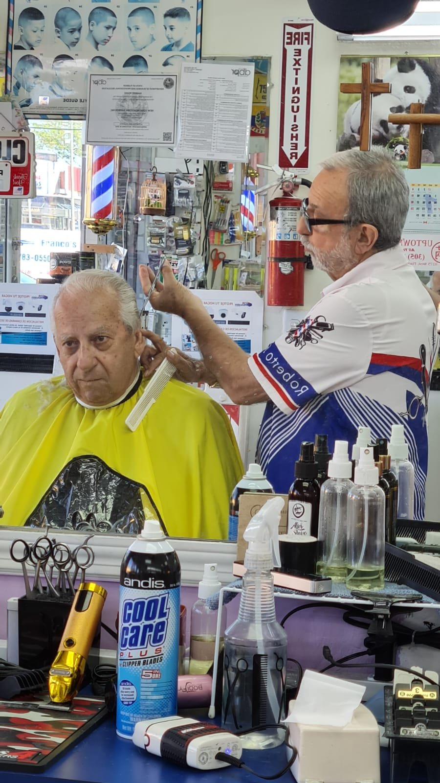 Roberto Jeldrez master barber Miami